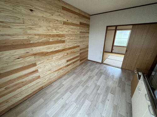  (居間)