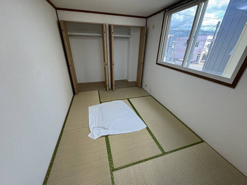 和室（6畳）① (寝室)