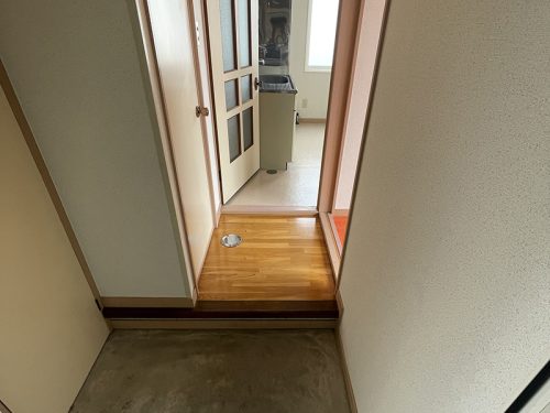 (玄関)