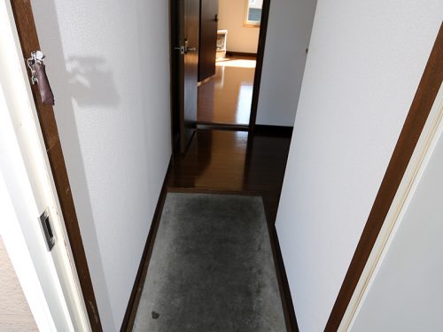 (玄関)