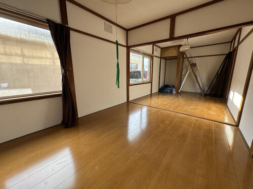 1階 (寝室)