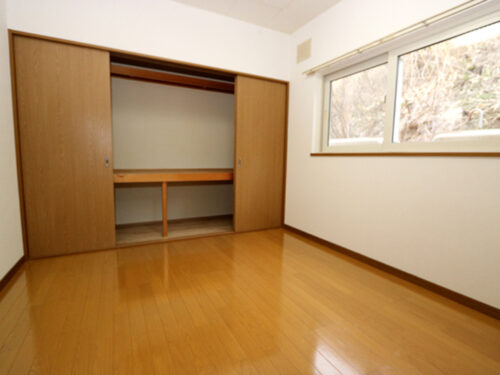 北側洋室4.5帖② (寝室)